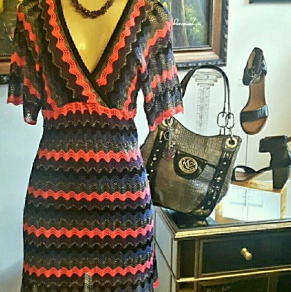 ♥️ NEW ❤ GUESS DRESS ❤ - Picture 6 of 6